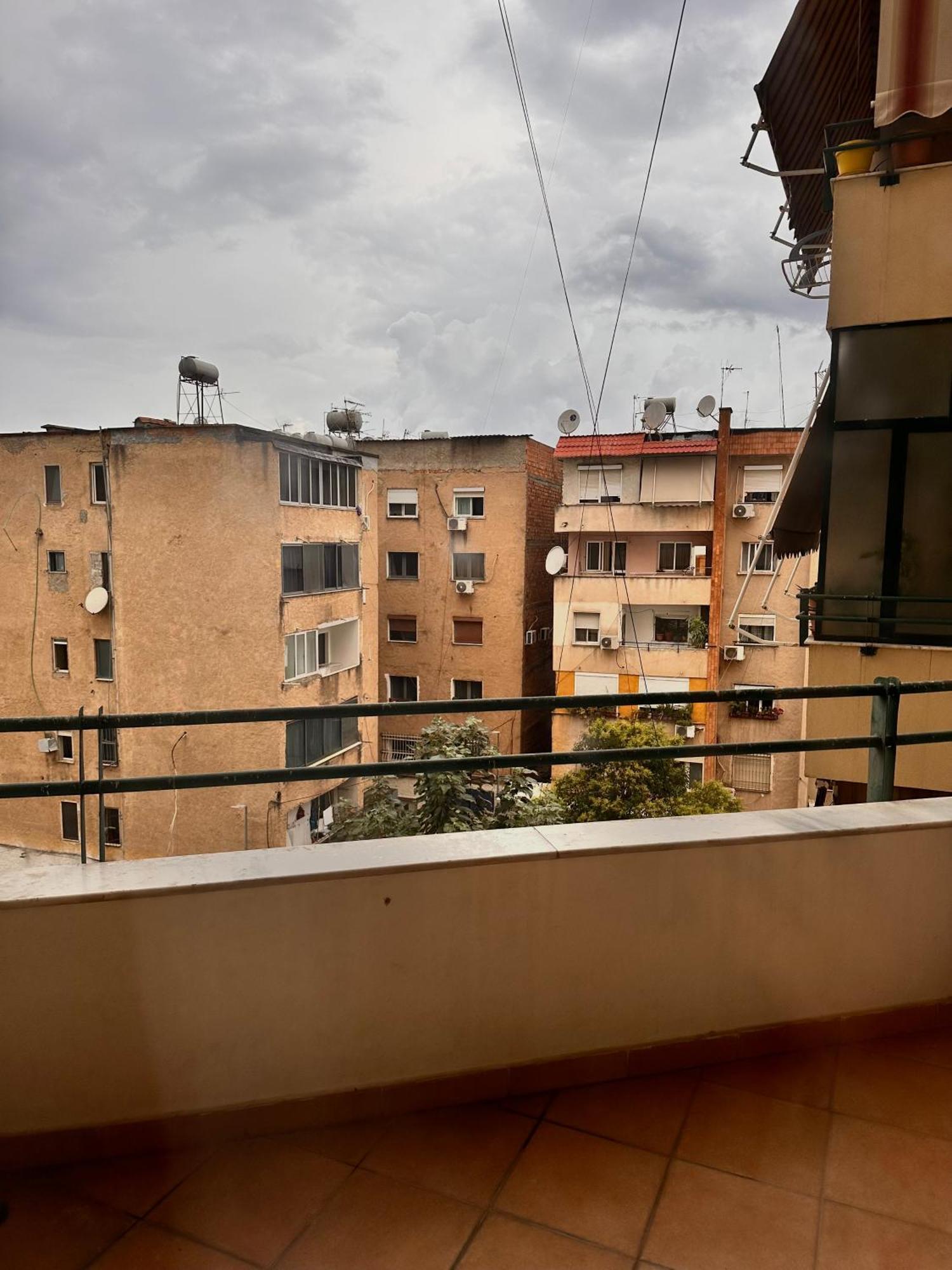Grande House Apartamento Tirana Exterior foto