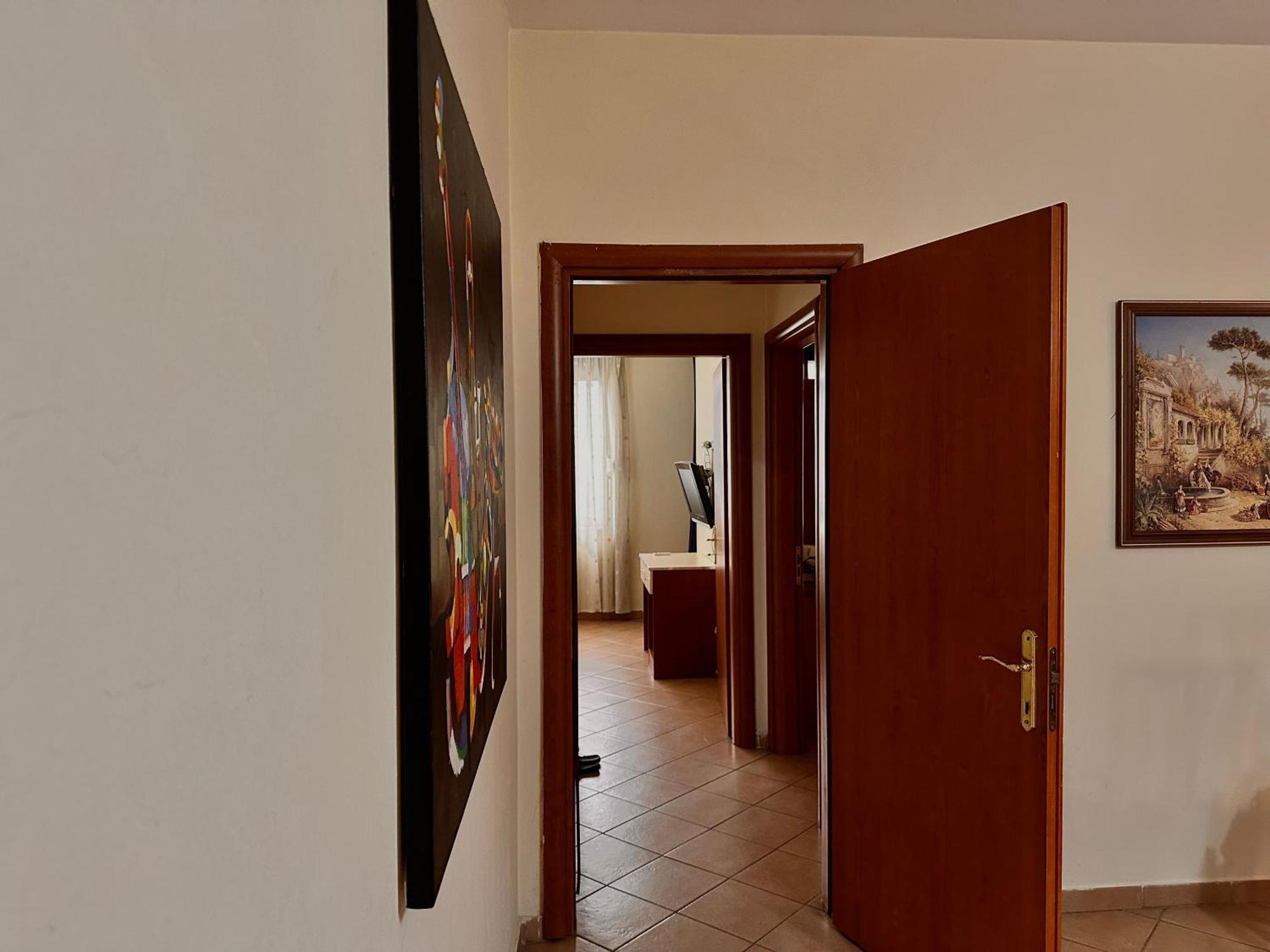 Grande House Apartamento Tirana Exterior foto