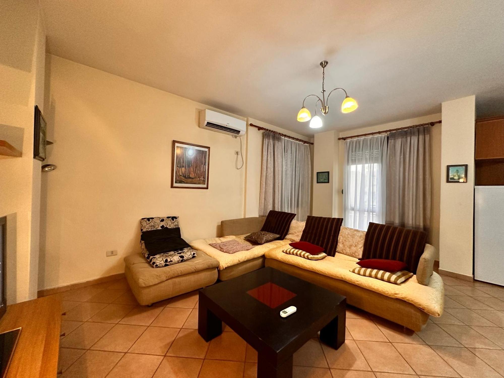 Grande House Apartamento Tirana Exterior foto